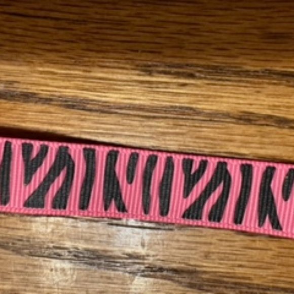 Pink Zebra Grosgrain Ribbon  ****ALL RIBBONS BUY 2 GET 1 FREE DEAL**** - Picture 2 of 2